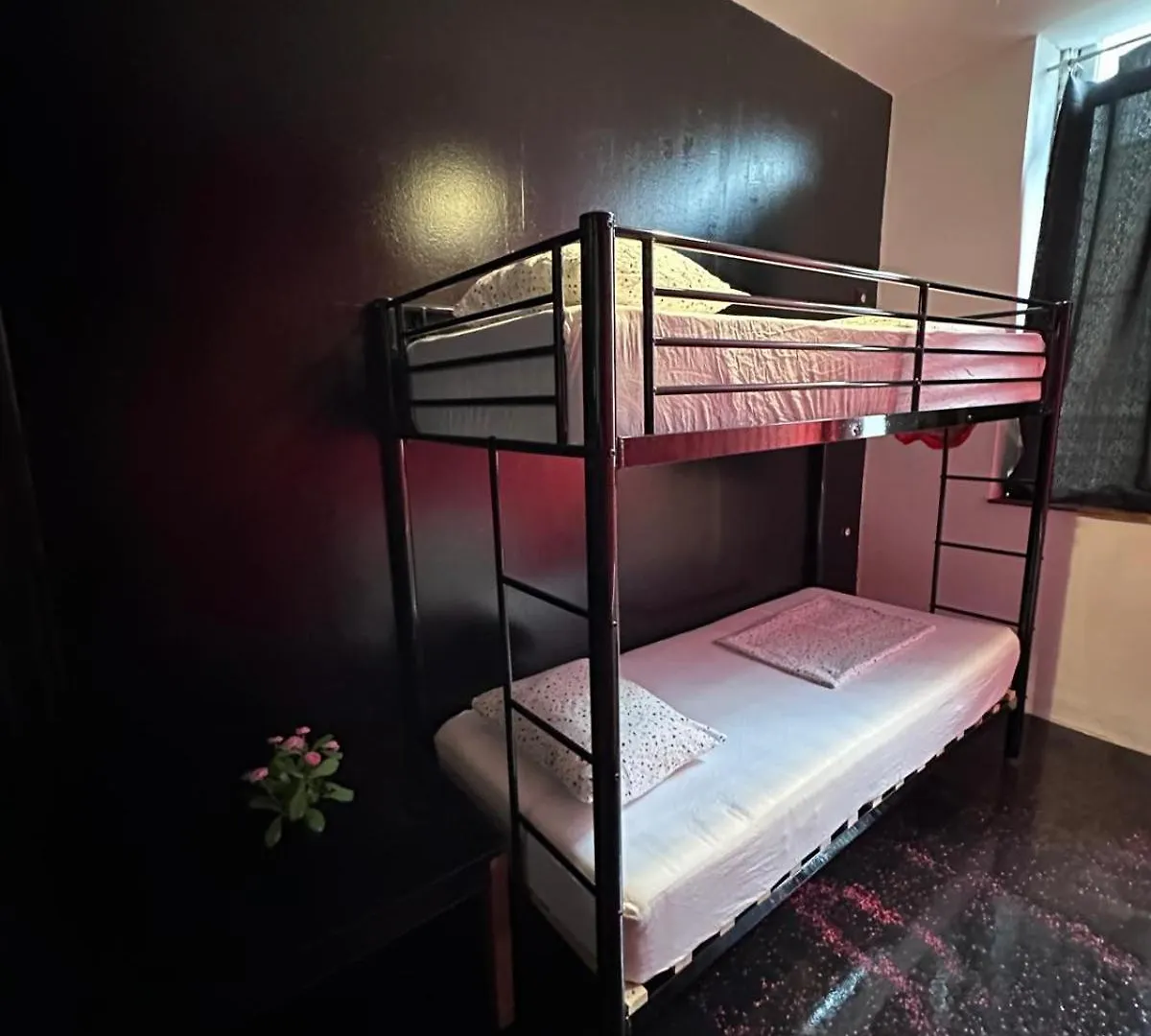 Central Fancy Apartment Бухарест